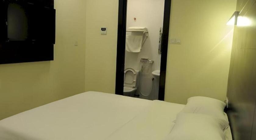 Cathay Hotel Kota Kinabalu Dış mekan fotoğraf