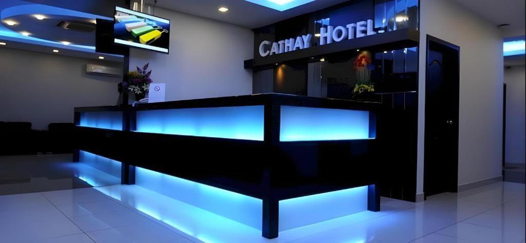 Cathay Hotel Kota Kinabalu Dış mekan fotoğraf